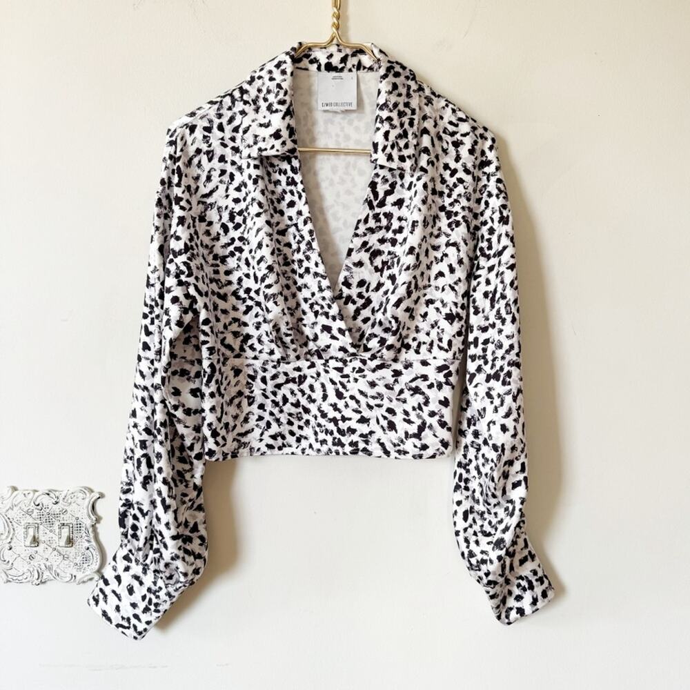C/MEO Collective Black and White Leopard Deep V Cropped Blouse S